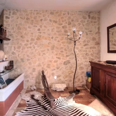 Sleeps 8 Pool Wifi Penna in Teverina